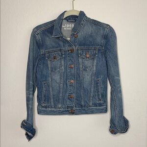 GAP Women's Classic Indigo Jean Jacket